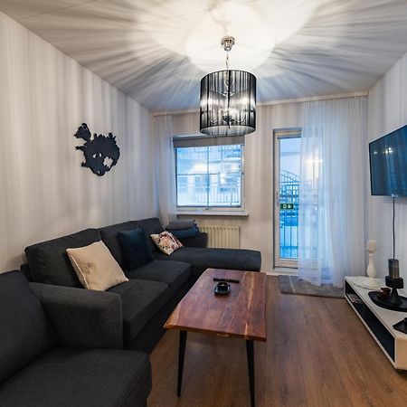 Hafnarstraeti 100, Downtown Apartment Акурейри Экстерьер фото