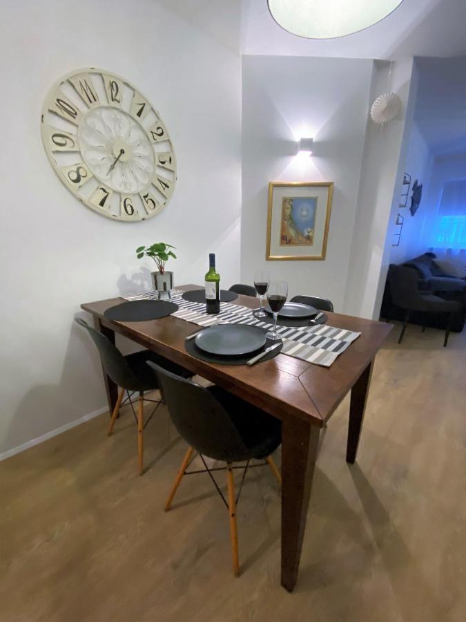 Hafnarstraeti 100, Downtown Apartment Акурейри Экстерьер фото
