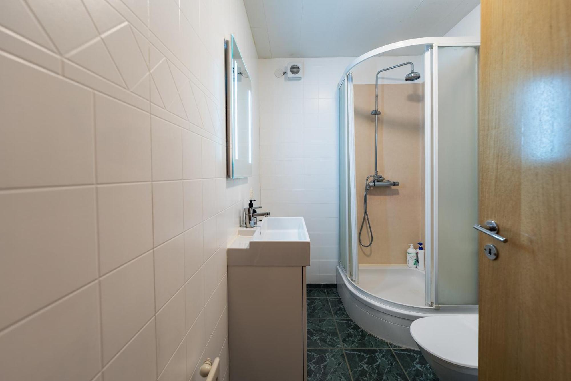 Hafnarstraeti 100, Downtown Apartment Акурейри Экстерьер фото