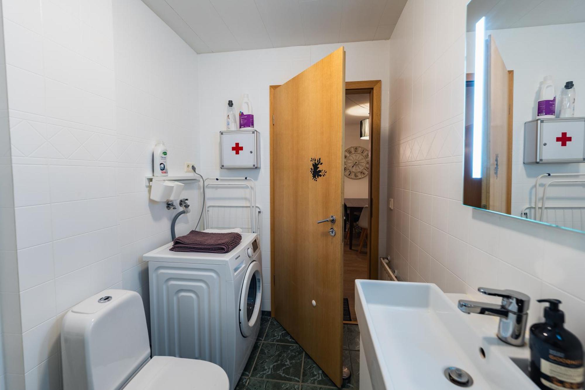 Hafnarstraeti 100, Downtown Apartment Акурейри Экстерьер фото